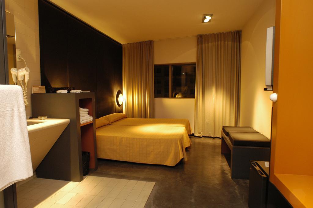 Hotel Ciutat Igualada Ngoại thất bức ảnh